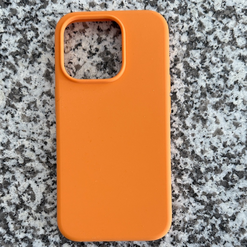 Otofly Orange Silicone iPhone 15Pro Case